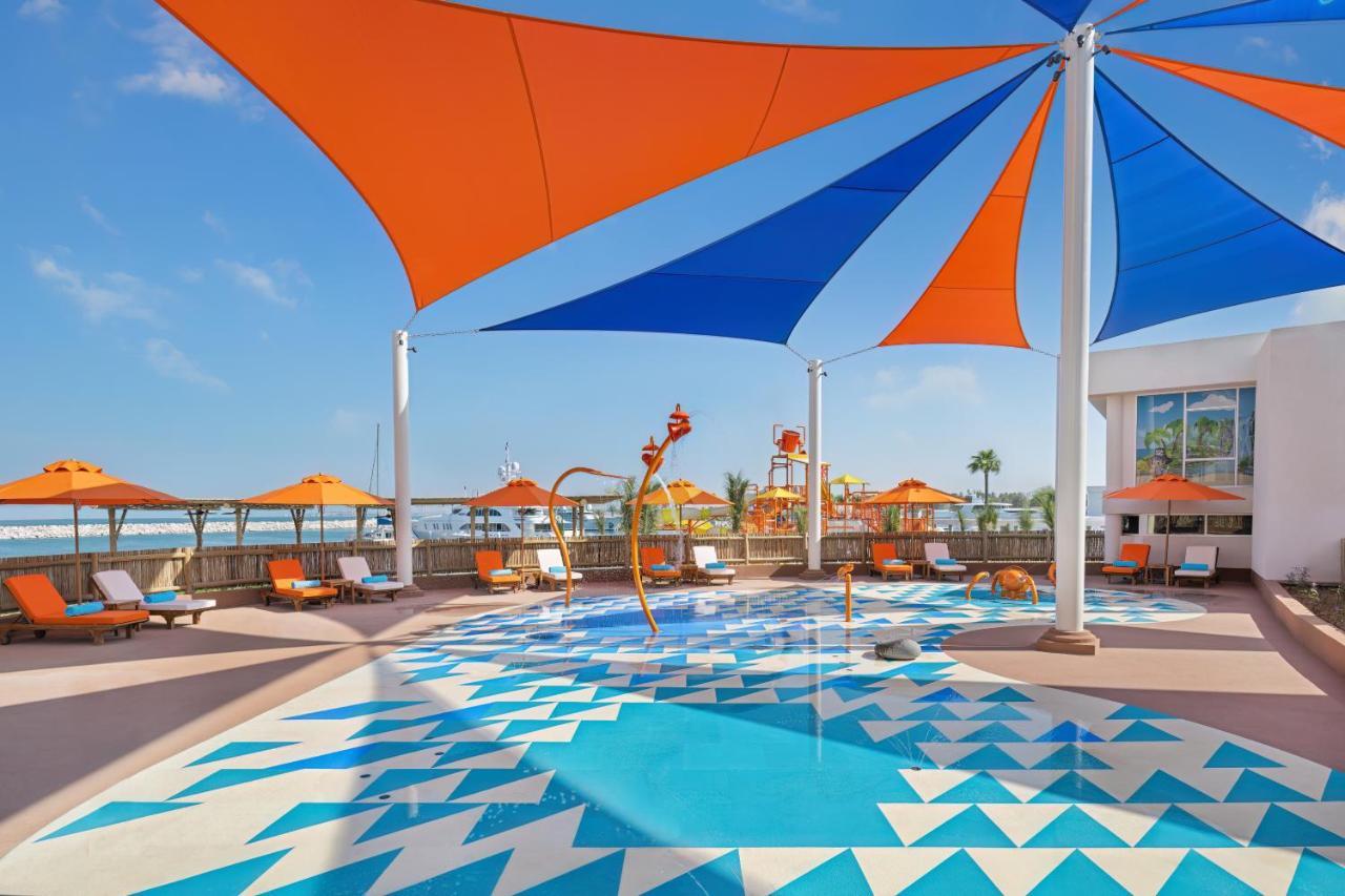 Ja Lake View Hotel, Dubai Exterior foto The Cove
